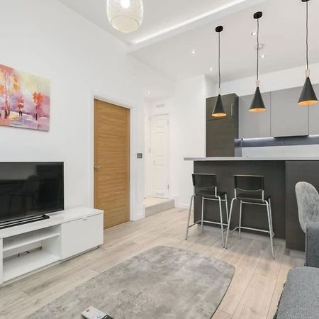 Modern 1 Bedroom Apartment In Central Woking Luaran gambar