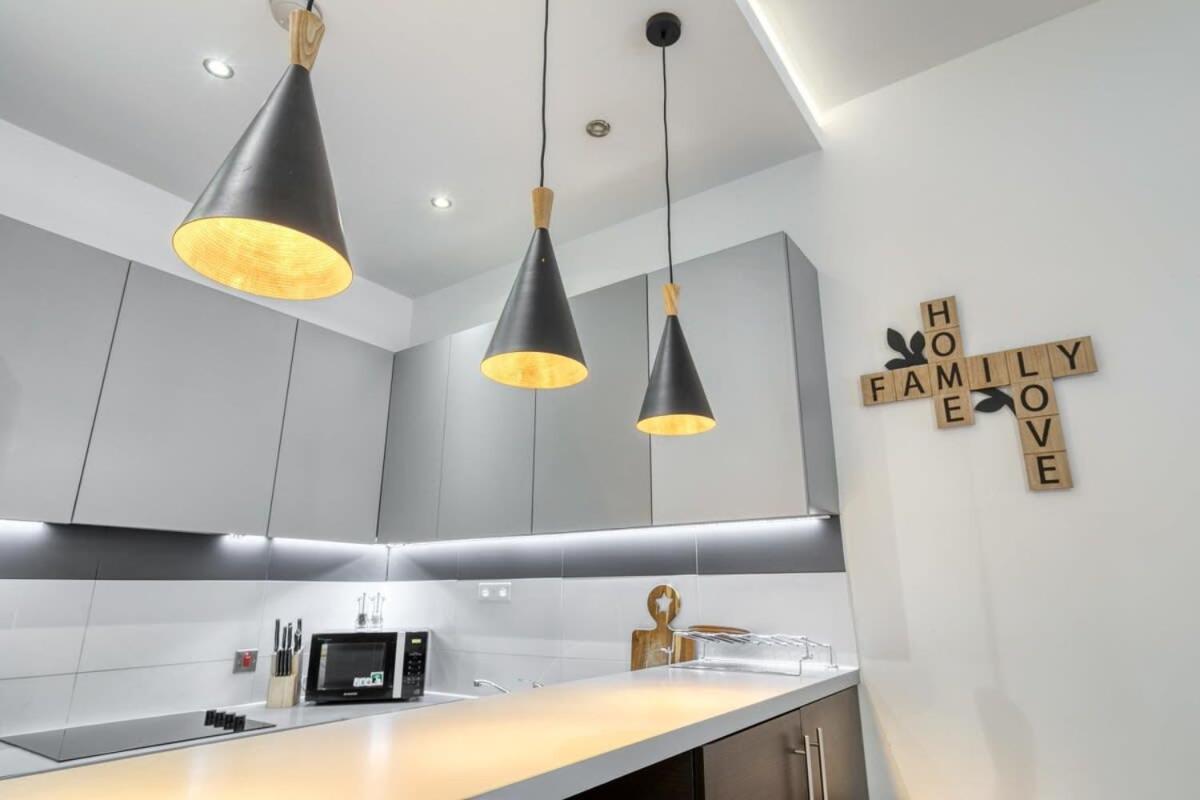 Modern 1 Bedroom Apartment In Central Woking Luaran gambar